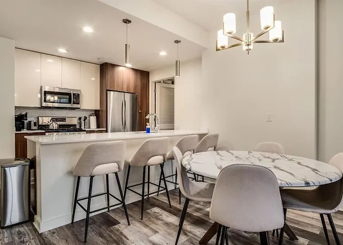 Boulevard Walk Everywhere 5 Mins To Magnificent Mile River North 04 *