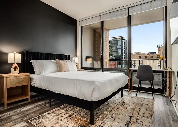 Apartment Boulevard Walk Everywhere 5 Mins To Magnificent Mile River North 04 *