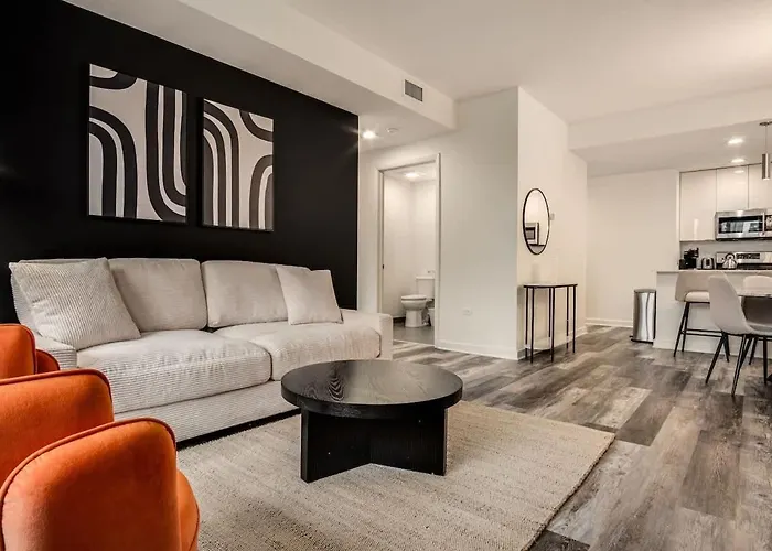 Boulevard Walk Everywhere 5 Mins To Magnificent Mile River North 04 Apartment